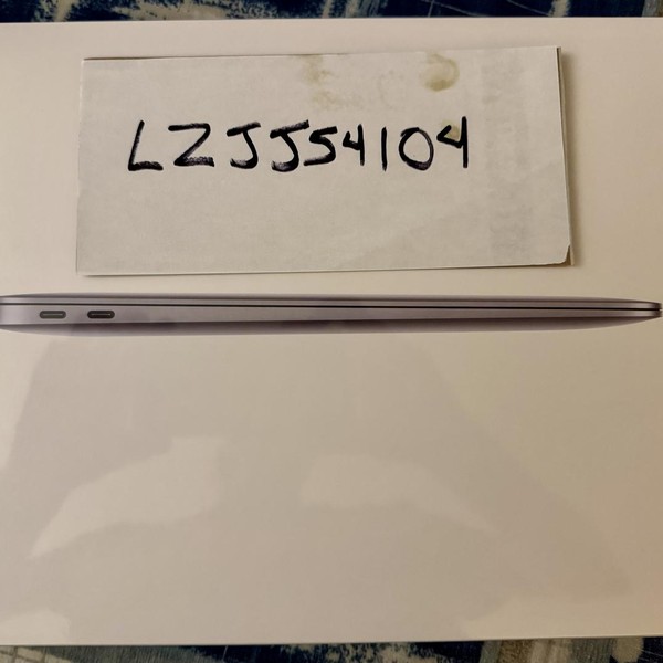 MacBook Air 2020 - 13 inch - 256 GB, Gray, 8 GB, Apple M1