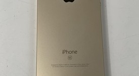 Fair
													Apple iPhone SE 1st Gen 2016 - Unlocked, Gold, 16 GB, A1723, photo 3 of 7