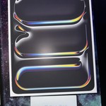 New Apple iPad Pro 13 inch (M5) 2025 - Unlocked, 2 TB, Space Black, Apple M5 10-Core (10-core GPU), A3361, Nano-texture Glass