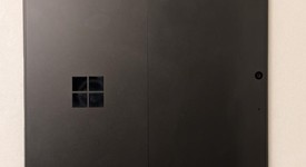 Mint
													Microsoft Surface Pro 11 - Black, 256 GB, 16 GB, photo 2 of 12