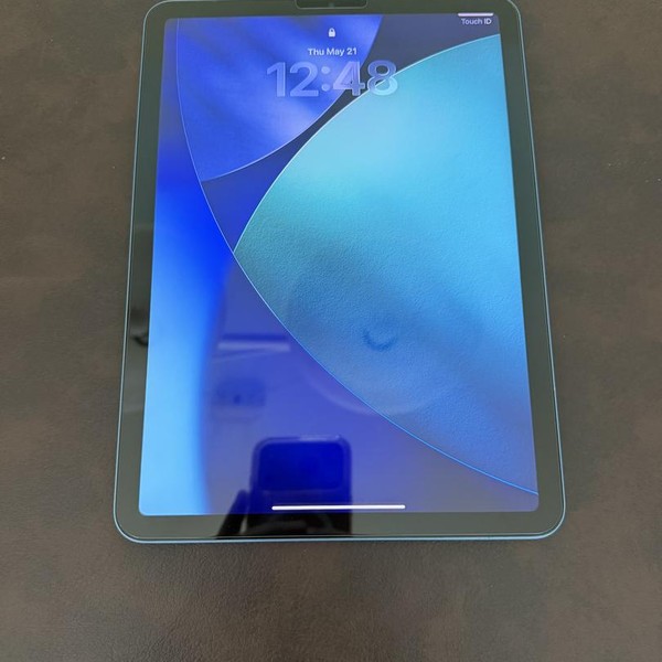 Apple iPad Air (5th Gen) - Wi-Fi, 256 GB, Blue, A2588