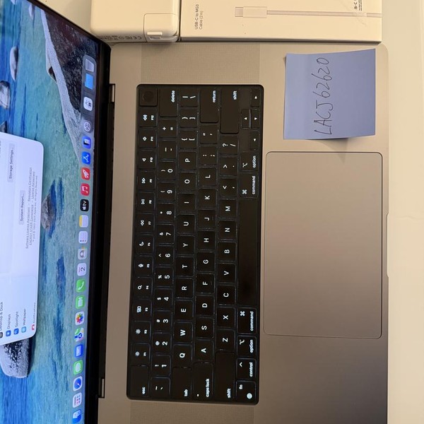 MacBook Pro 2021 - 16 inch - 512 GB, Gray, 32 GB, Apple M1 Max