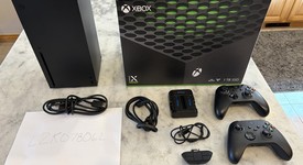 Mint
													Xbox Series X (2020) - Black, 1 TB, standard, photo 1 of 7