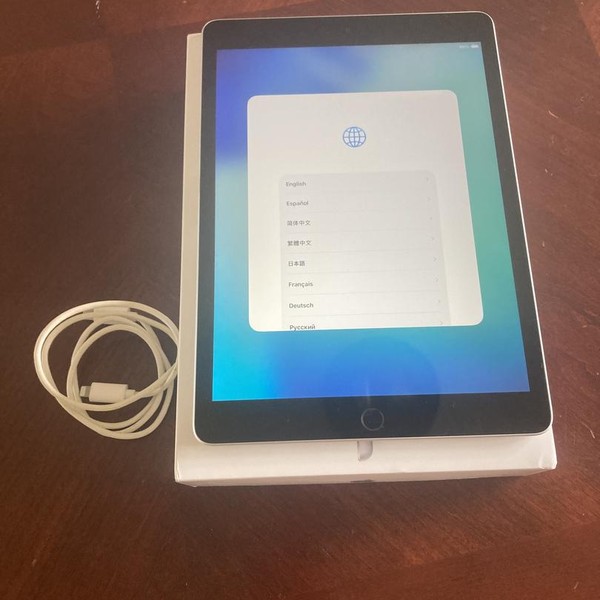 Apple iPad 9th Gen - Wi-Fi, 64 GB, Silver, A2602
