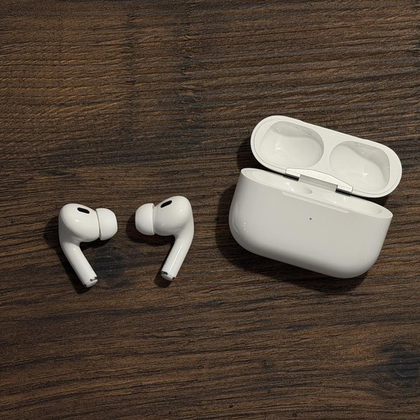 Apple AirPods Pro 2 - USB-C