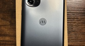 Mint
													Motorola Edge (2022) - Unlocked, Gray, 128 GB, 8 GB, photo 4 of 15