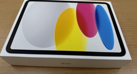 New
													Apple iPad 11th Gen - Verizon, Silver, 128 GB, A3355, photo 3 of 4