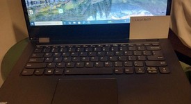 Good
													Lenovo IdeaPad Flex Laptop, photo 2 of 10
