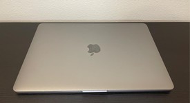 Mint
													MacBook Pro 2018 (With Touch Bar) - 13" - I5, Gray, 256 GB, 8 GB, photo 3 of 10