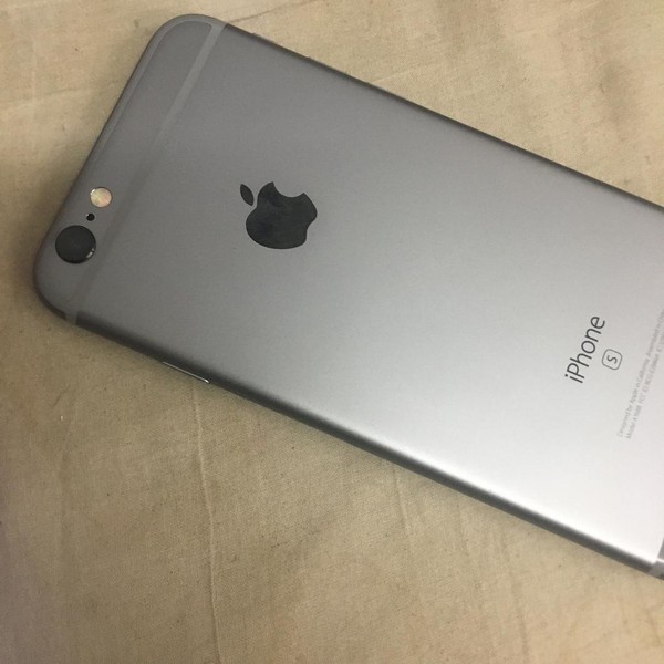 Apple iPhone 6S - Unlocked, 32 GB, Grey, A1688