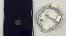 Mint
													Apple iPhone SE 3rd Gen 2022 - Unlocked, Midnight, 64 GB, A2595, photo 2 of 9