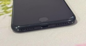 Good
													Apple iPhone SE 2nd Gen 2020 - Unlocked, Black, 64 GB, A2275, photo 4 of 8