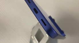 Good
													Google Pixel 10 - Unlocked, Indigo, 128 GB, GLBW0, photo 5 of 5