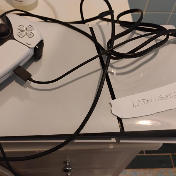 PlayStation 5 Standard Edition (2020) - 825 GB, White, Standard Edition