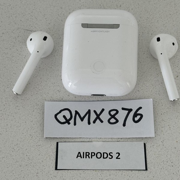 Apple AirPods 2nd Gen - Lightning Case