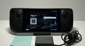 Mint
													Steam Deck - AMD, Black, 64 GB, 16 GB, photo 1 of 6
