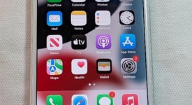 Good
													Apple iPhone 7 Plus - Consumer Cellular, Silver, 32 GB, A1661, photo 1 of 4