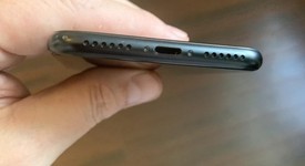 Good
													Apple iPhone SE 3rd Gen 2022 - Unlocked, Midnight, 64 GB, A2595, photo 4 of 6