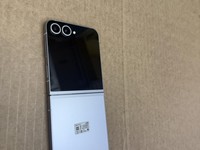 Samsung Galaxy Z Flip6