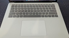 Mint
													Microsoft Surface Laptop Studio - I7, Platinum, 512 GB, 16 GB, photo 3 of 7