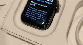 Good
													Apple Watch SE 2nd Gen 40mm - Midnight, A2722 - GPS, Aluminum, photo 3 of 13