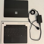 Mint Microsoft Surface Pro 9 - Wi-Fi, 512 GB, Graphite, 16 GB, Intel Core i7, Wi-Fi