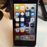 Good Apple iPhone SE 1st Gen 2016 - Unlocked, Grey, 32 GB, A1662