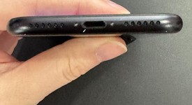 Good
													Apple iPhone SE 2nd Gen 2020 - Unlocked, Black, 64 GB, A2275, photo 3 of 7