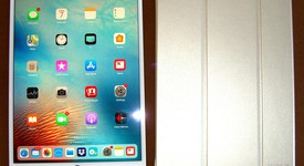 Good
													Apple iPad Pro 10.5" - Wi-Fi, Gold, 64 GB, photo 2 of 12