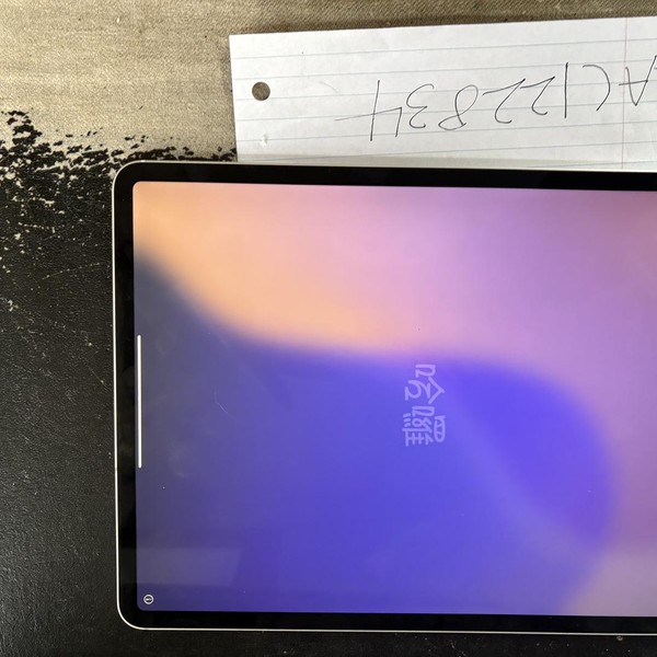 Apple iPad Pro 12.9 inch 3rd Gen 2018 - Unlocked, 256 GB, Silver, A2014