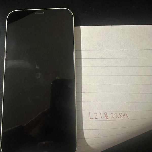 Apple iPhone 12 - Unlocked, 128 GB, Green, A2172