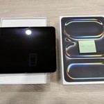 Mint Apple iPad Pro 11 inch (M4) 2024 - Unlocked, Black, 512 GB, 8 GB, A2837, Standard Glass