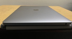 Good
													MacBook Pro 2017 (No Touch Bar) - 13" - I5, Gray, 256 GB, 16 GB, photo 5 of 13