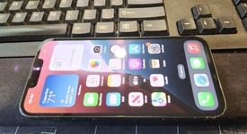 Good
													Apple iPhone 13 - T-Mobile, Green, 128 GB, A2482, photo 4 of 5