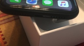 Mint
													Apple iPhone Xr - Unlocked, Black, 64 GB, A1984, photo 5 of 8