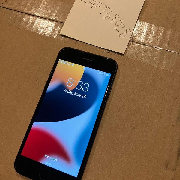 Apple iPhone 7 - Verizon, 32 GB, Black, A1660