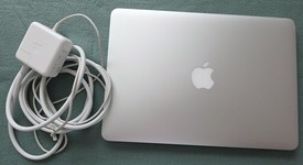 Good
													MacBook Pro 2015 (Retina) - 13" - Silver, 128 GB, 8 GB, photo 3 of 23