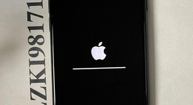 Good
													Apple iPhone SE 3rd Gen 2022 - Unlocked, Midnight, 64 GB, A2595, photo 3 of 8