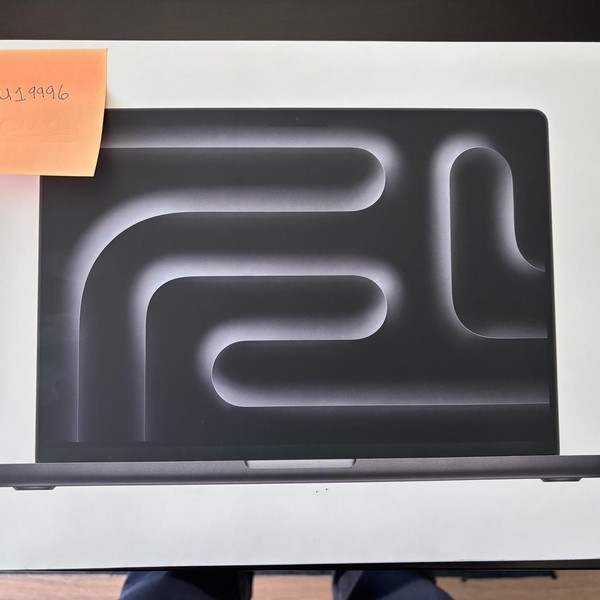 MacBook Pro 2026 - 14 inch (M5) - 512 GB, Space Black, 16 GB, Apple M5, Standard Display