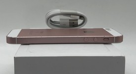 Fair
													Apple iPhone SE 1st Gen 2016 - Unlocked, Rose Gold, 16 GB, A1662, photo 6 of 6