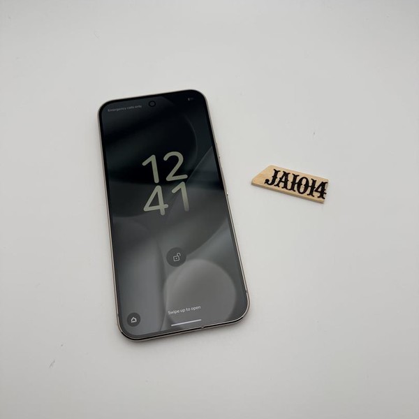 Google Pixel 10 Pro XL - Unlocked, 256 GB, Jade, GUL82