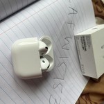 Used Apple AirPods (4th Gen) - Standard