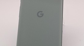 Good
													Google Pixel 8 - Unlocked, Hazel, 128 GB, 8 GB, G9BQD, Sub-6 5G, photo 1 of 3