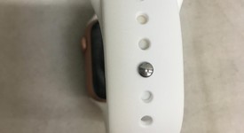 Mint
													Apple Watch SE 1st Gen 40mm - Unlocked, Gold, A2353 - Cellular, Aluminum, photo 3 of 6