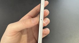 Good
													Apple iPhone SE 2nd Gen 2020 - Unlocked, White, 128 GB, A2275, photo 3 of 8