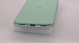 Mint
													Google Pixel 8a - Unlocked, Aloe, 128 GB, 8 GB, GKV4X, Sub-6 5G, photo 4 of 7