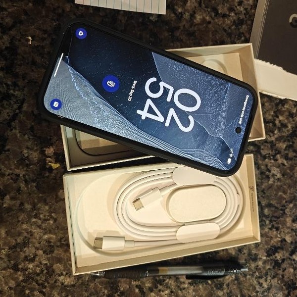 Google Pixel 11 Pro - Unlocked, 256 GB, Obsidian, 12 GB, G7SWN