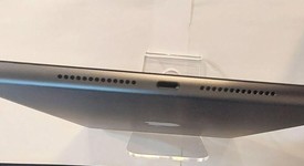 Mint
													Apple iPad 8th Gen - Wi-Fi, Gray, 32 GB, A2270, photo 1 of 6