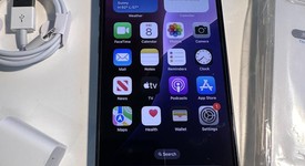 Mint
													Apple iPhone 13 - Unlocked, Midnight, 128 GB, A2482, photo 3 of 9