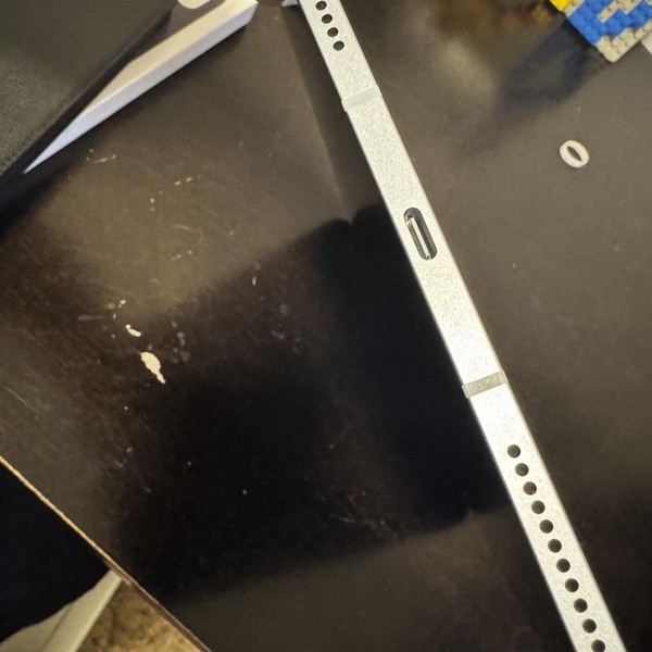 Apple iPad Air 11 inch (M2) 2024 - Unlocked, Blue, 256 GB, A2903